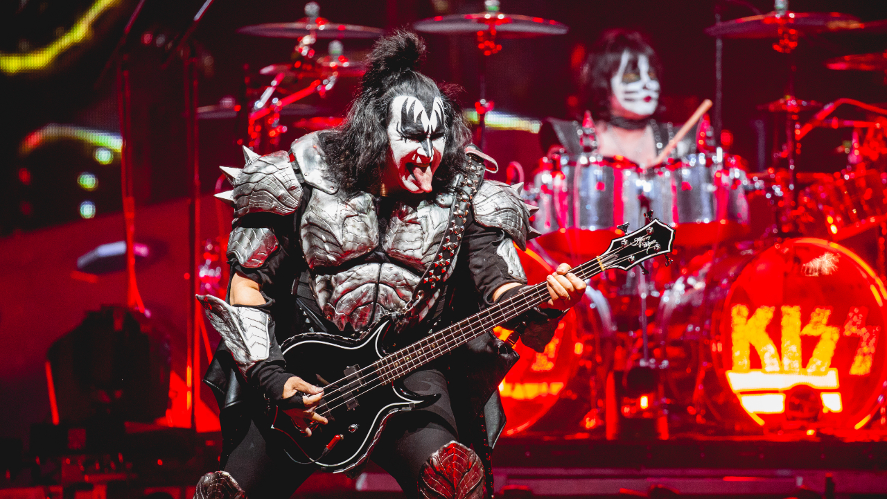 Kiss’ Gene Simmons Tweets Cryptic Message About His Bitcoin Plans